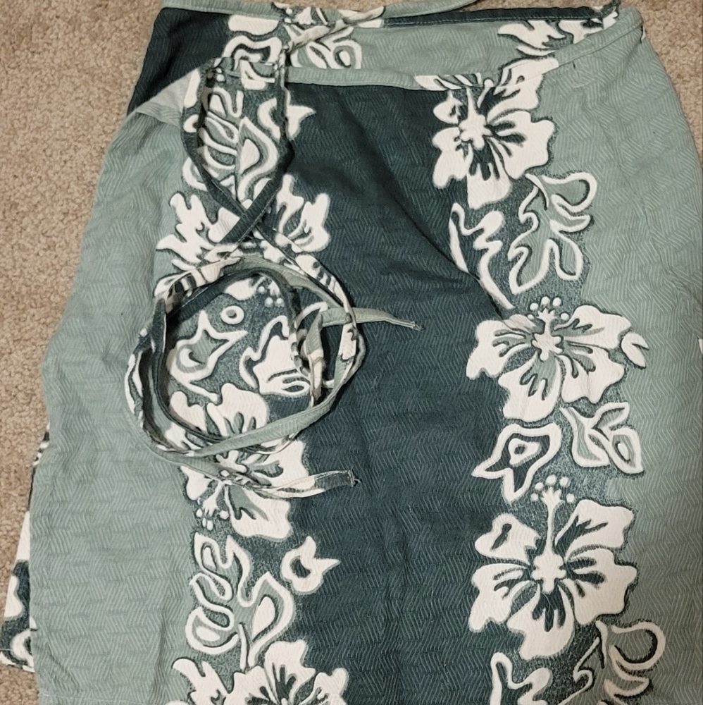 Ladies sarong shirt